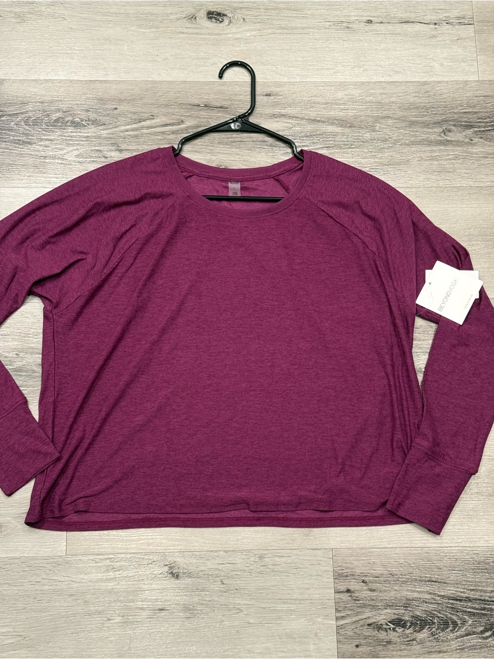 BEYOND YOGA Featherweight Daydream Pullover Women’s Large Aubergine Beet